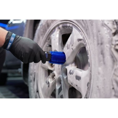 Vonixx Cepillo para Alrededor de Tuercas de Llantas